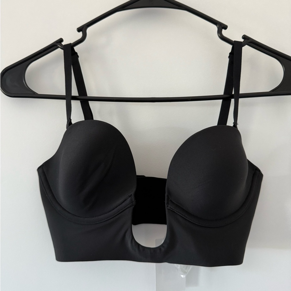 SKIMS Deep Plunge Black Shapewear Bra Size Small